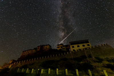 Shooting-Star-at-Gompa.jpg