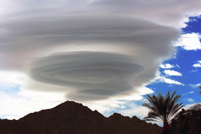 Lenticular Clouds resized_small.JPG