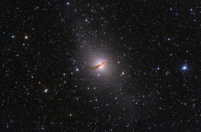 Lorand_Fenyes_NGC5128_small_small.JPG