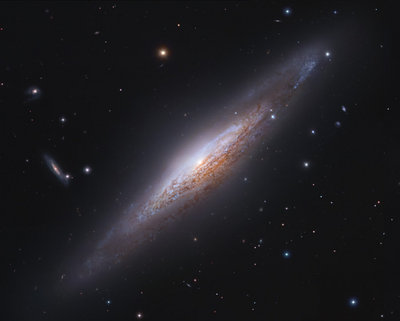 NGC2683-HST-Subaru-SS.jpg
