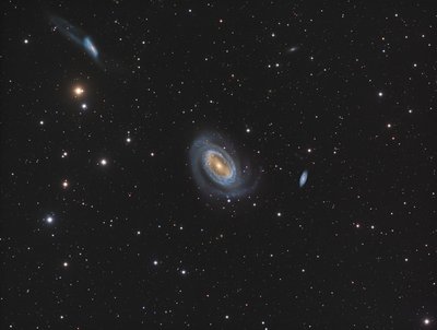 NGC4725_20_PS1_FULL_small.jpg
