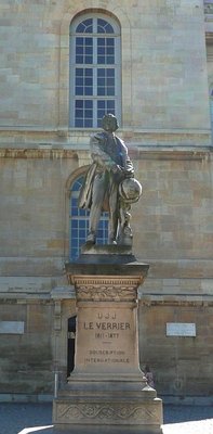 Statue of Le Verrier, at the entrance of the Observatory of Paris Meudon