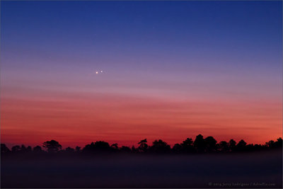 Venus_Jupiter_Conjunction3_20140818.JPG