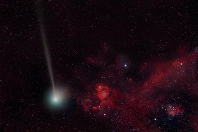 Comet_Jacques_2014_08_21_withHeartNebula_02_jpg_small.jpg