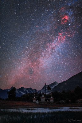 Milky way over Gyirong Valley_Jeff_1200_small.jpg