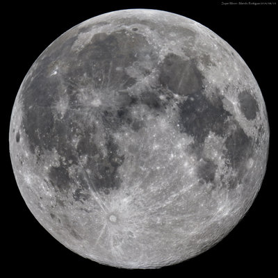 SuperMoon - 2014-08-10 (22,44 UT) -  Manolo Rodriguez APOD.jpg