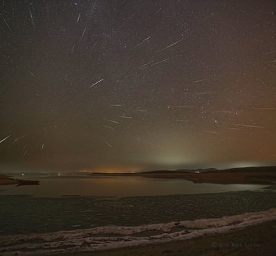 Geminid Meteors over Ice Lake by Wang Letian_small.jpg