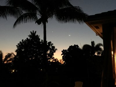 Moon and Venus_small.jpg