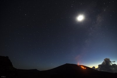 volcan  et lune à l'aube-8307_small.jpg