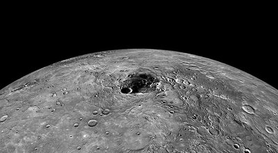 North_pole_of_Mercury_--_NASA.jpg