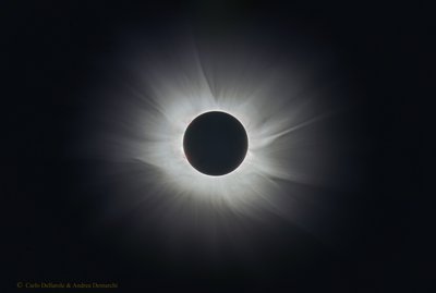 eclipse_faroe_islands_small.jpg