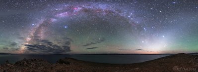 Milky way and Zodiacal light over Namtso_2000_small.jpg