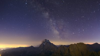 The stone king pano_small.jpg