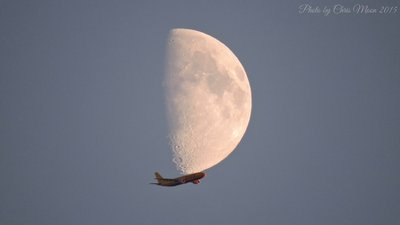 Pitsford Moon & DHL_small.jpg