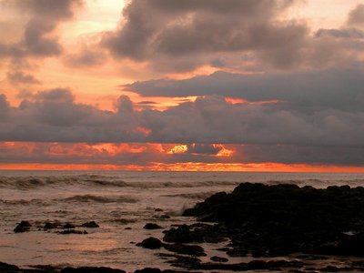 Sunset over the Pacifique Ocean, along the coast of Costa Rica