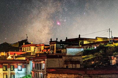 Lagoon Nebula over Ganden monastery_small.jpg