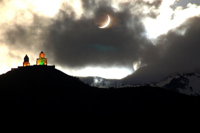 kazbegi_sun_moonset_small.jpg