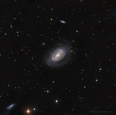 Ngc4725.jpg