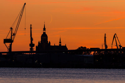 e-gnadler_new-light_moon_stralsund.jpg