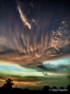 Mammatus cloud-IMG_20160805_191836_HDR_small.jpg