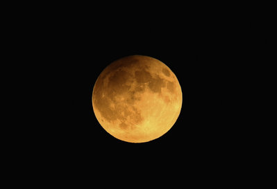 Penumbral Eclipse Moonrise.jpg