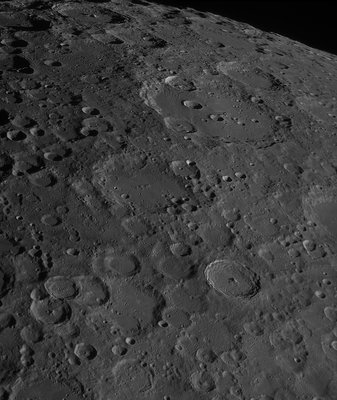 crater-clavius-22-9-2016-r-bosman_small.jpg