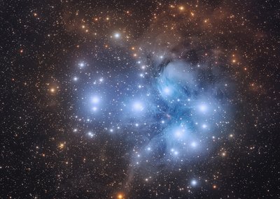M45-The-Pleyades-Cluster_small.jpg