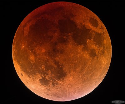 guillaume_doyen_total_lunar_eclipse_normandy_france_apod_submission_small.jpg