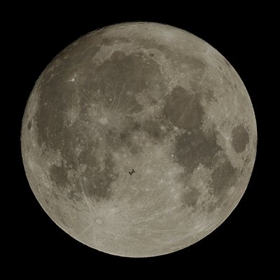 2016_11_14_supermoon_iss_cr_jpg.jpg