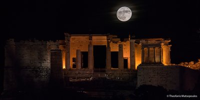 Acropolis-Super-Full-Moon-Panoram-Matsopoulos_small.jpg