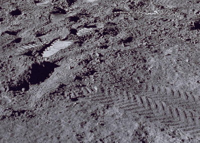 apollo-15-lunar-rover-detail.jpg