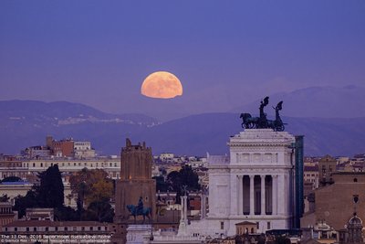 Moonrise_AltarePatria_Rome_13dec2016_web_small.jpg