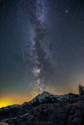 20160812-_Perseid Meteor_small.jpg