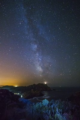 Milky Way over Cíes Islands Lighthouse_small.jpg
