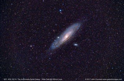 M31Andromeda_300mmChumackHRweb_small.jpg