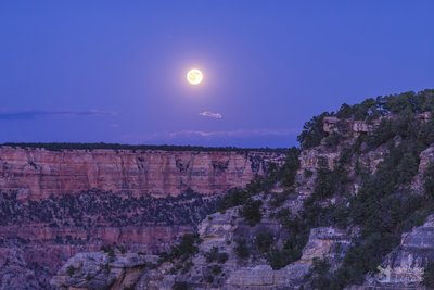 Full Moon over Grand Canyon_small.jpg