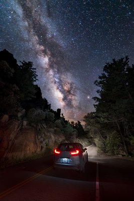 Img 2017-08-21 20-34-00 7902 - Chiricahua National Monument, Arizona - Milky Way over car_small.jpg