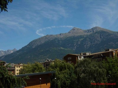 Nube particolare in Val d'Aosta File