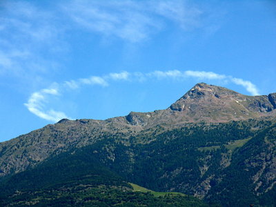 Nube particolare in Val d'Aosta File