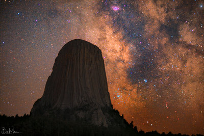 Milkyway above Devils Tower