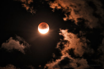 ikaria-island-moon-eclipse2.jpg