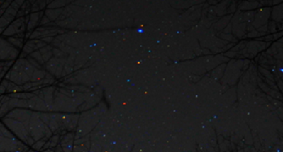 Färgstark rad av stjärnor i Orion.png