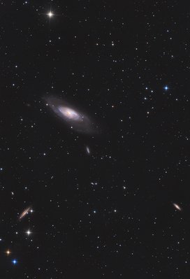 m106.jpg