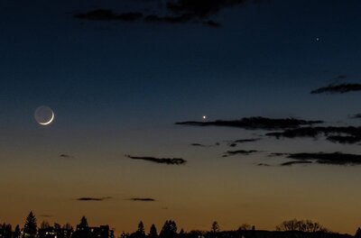 venus-moon-mercury-Seattle-WA-Dustin-Guy-3-18-2018-e1521457825834.jpg