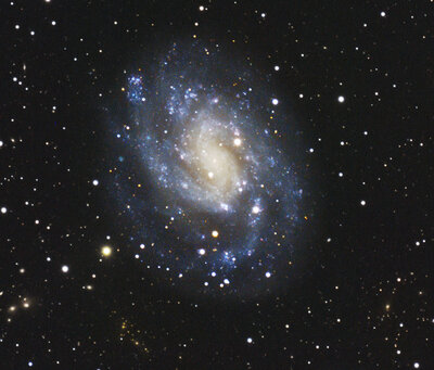 NGC300COMCROPMAIORmenorrr.jpg