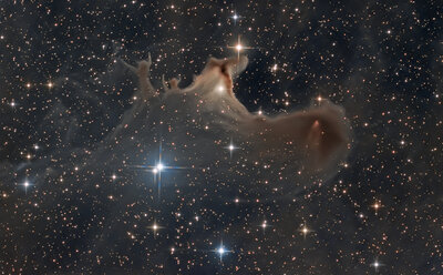 Ghost Nebula_S1_SCMagenta_SS2083_Crop_DeRedStars_HVLG_Dust1_LHE2_Sat15_Noise.jpg