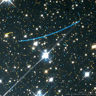 AsteroidStreak_hst_960.jpg