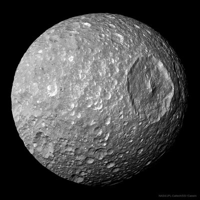 Mimas_Cassini_960.jpg