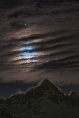 Moon-Jupiter-cloud-rainbow-halo-over-Mount-Viso-1920[1].jpg