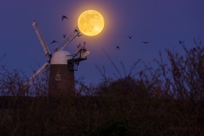 20230205MoonWiltonWindmill.jpg